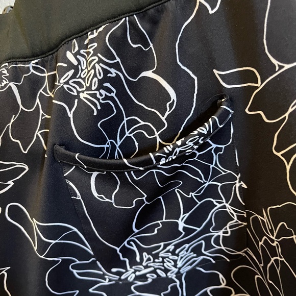 TAIL Reversible Zip Front Golf Skirt - Picture 6 of 9